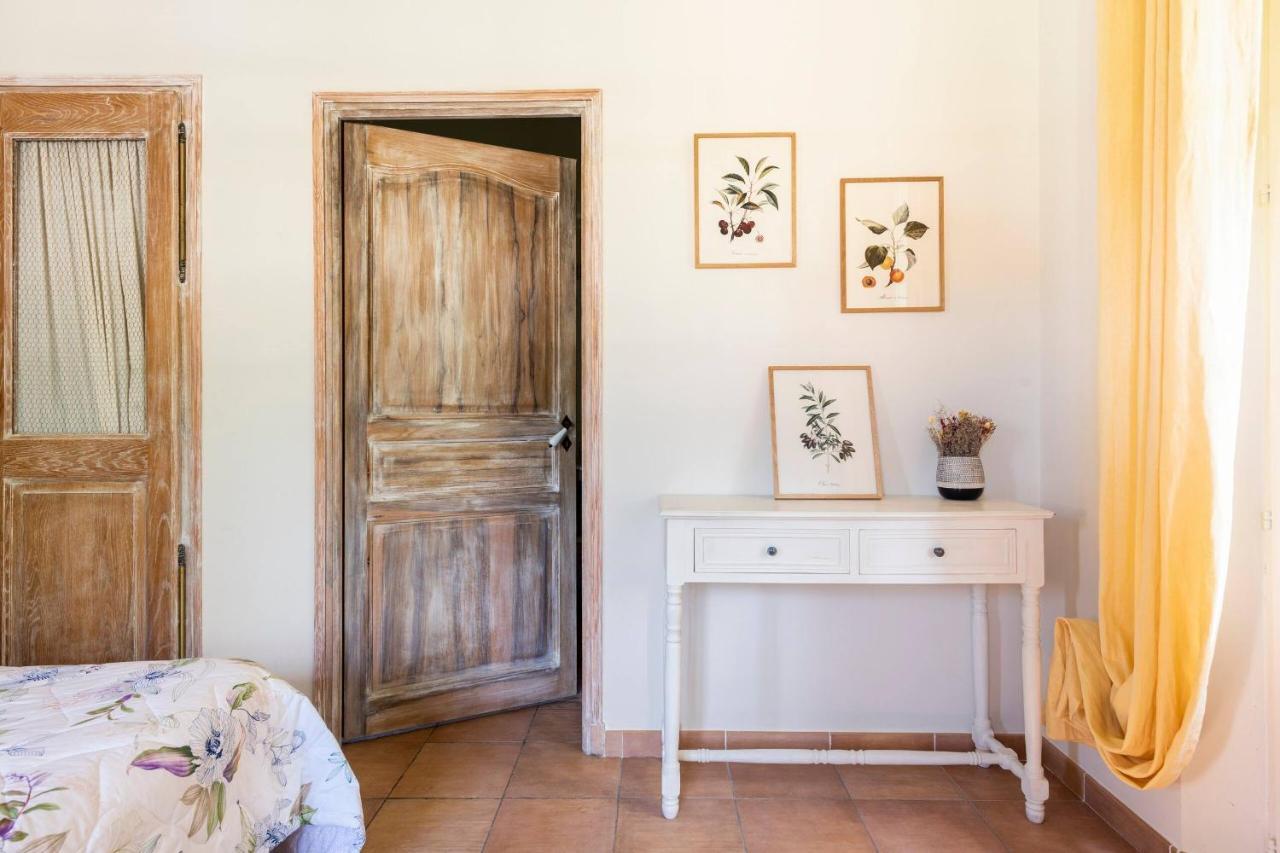 Mas De Lure Otel Salon-de-Provence Dış mekan fotoğraf