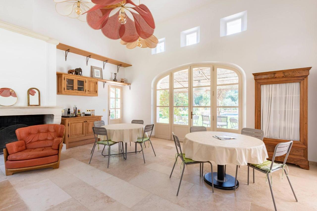 Mas De Lure Otel Salon-de-Provence Dış mekan fotoğraf