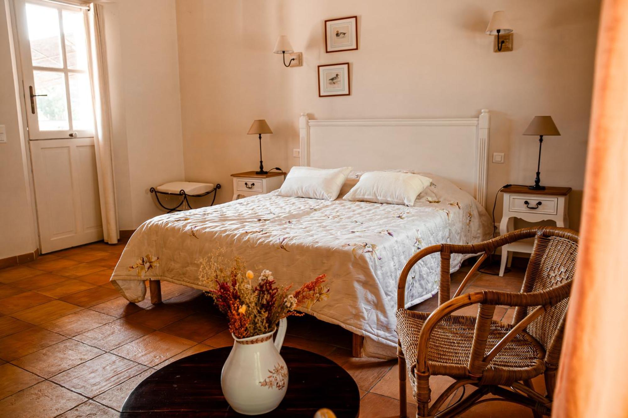 Mas De Lure Otel Salon-de-Provence Dış mekan fotoğraf
