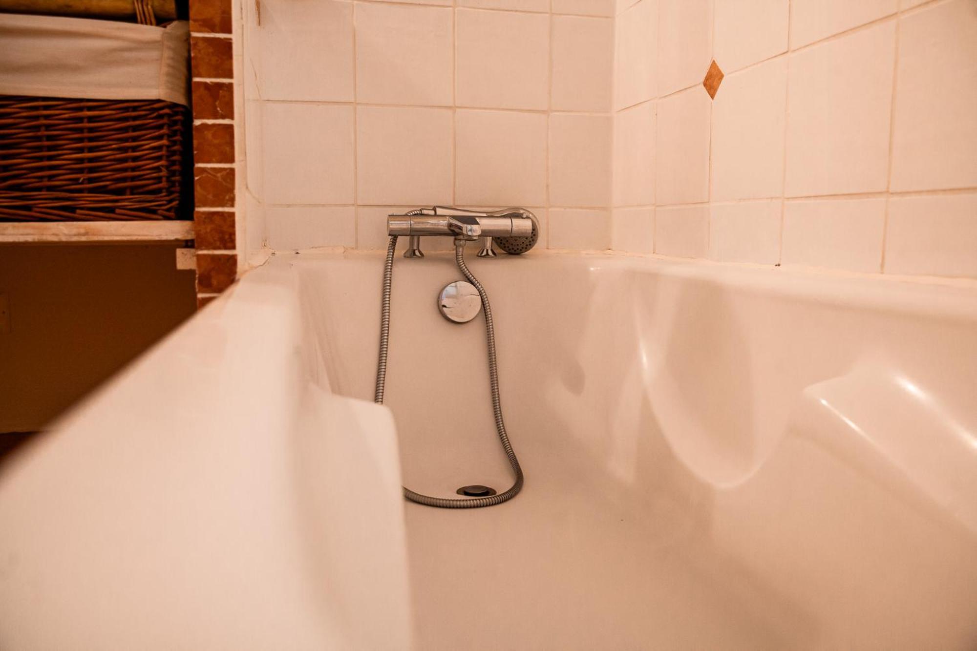 Mas De Lure Otel Salon-de-Provence Dış mekan fotoğraf