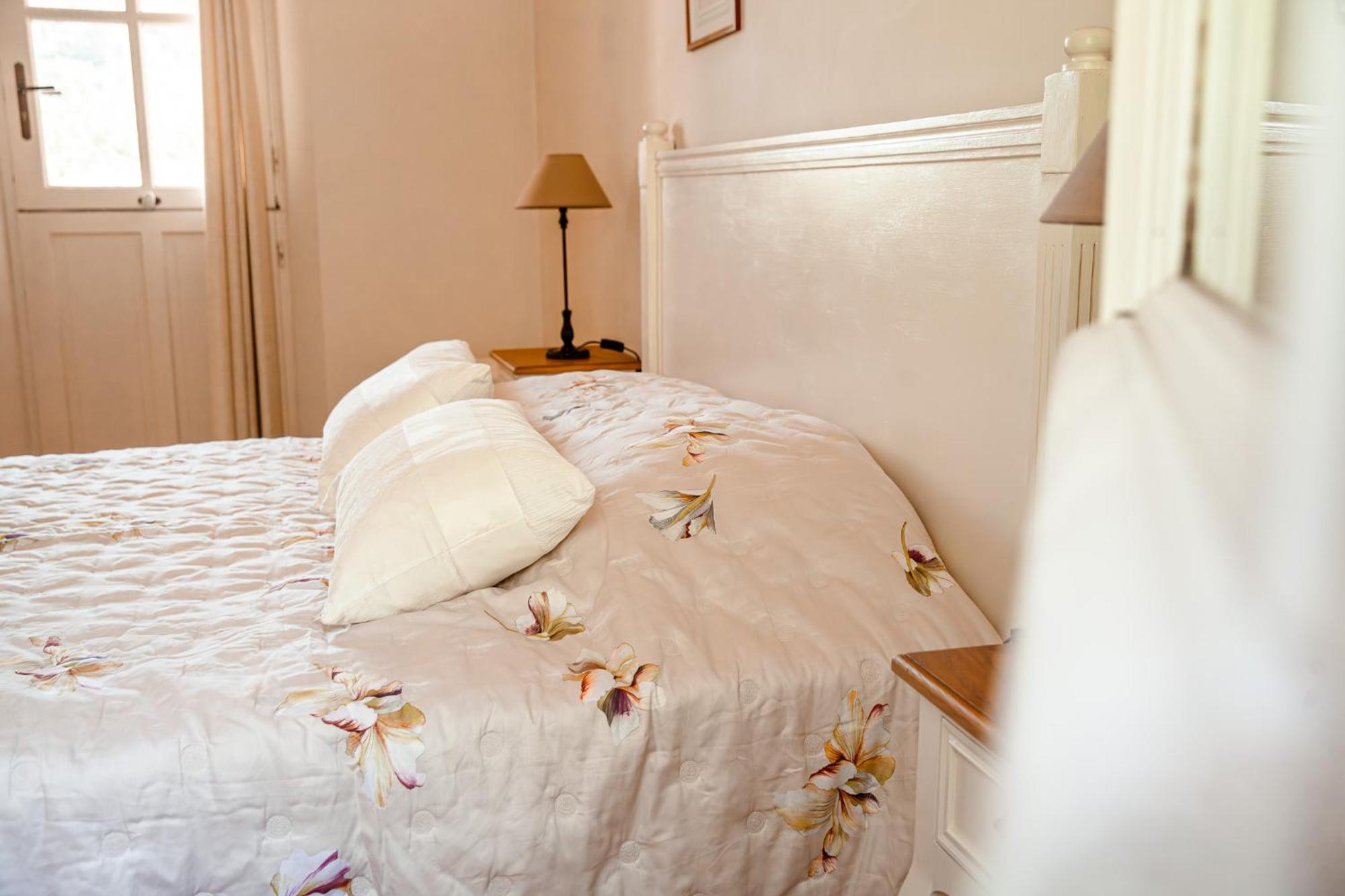 Mas De Lure Otel Salon-de-Provence Dış mekan fotoğraf
