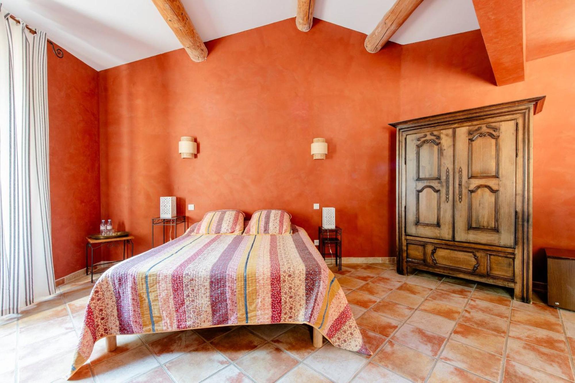 Mas De Lure Otel Salon-de-Provence Dış mekan fotoğraf