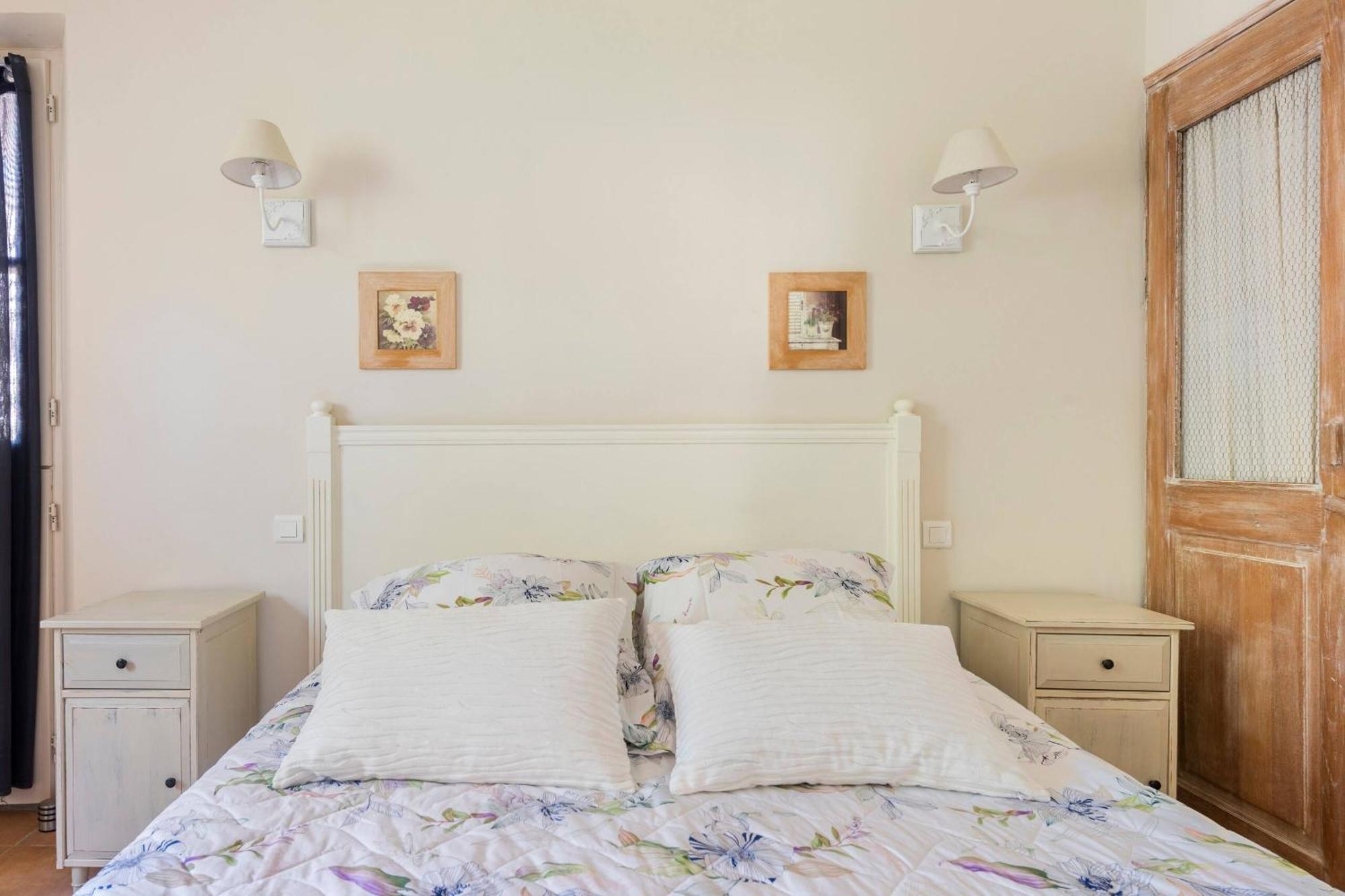 Mas De Lure Otel Salon-de-Provence Dış mekan fotoğraf